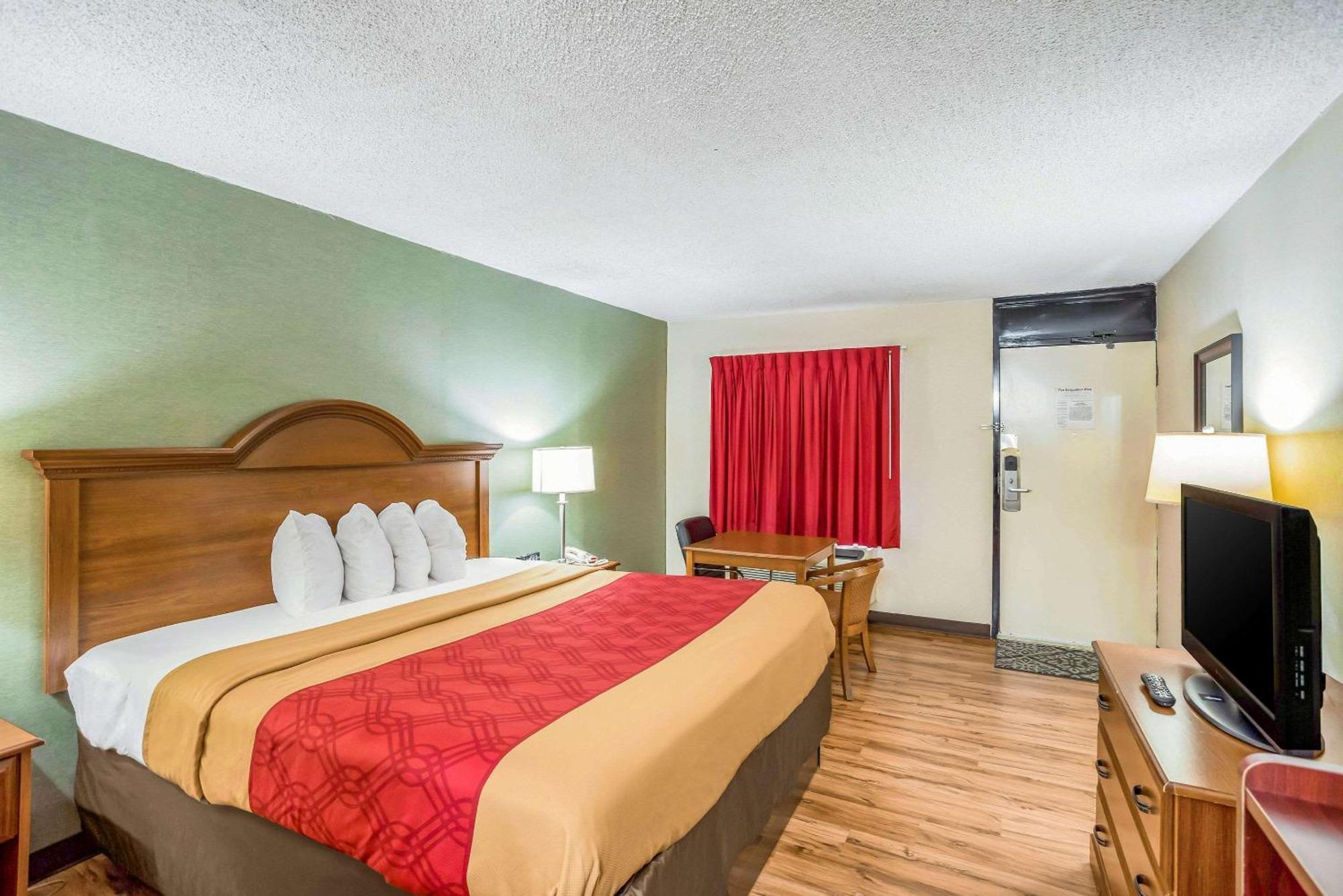 Econo Lodge Huntington - Barboursville University Area Экстерьер фото