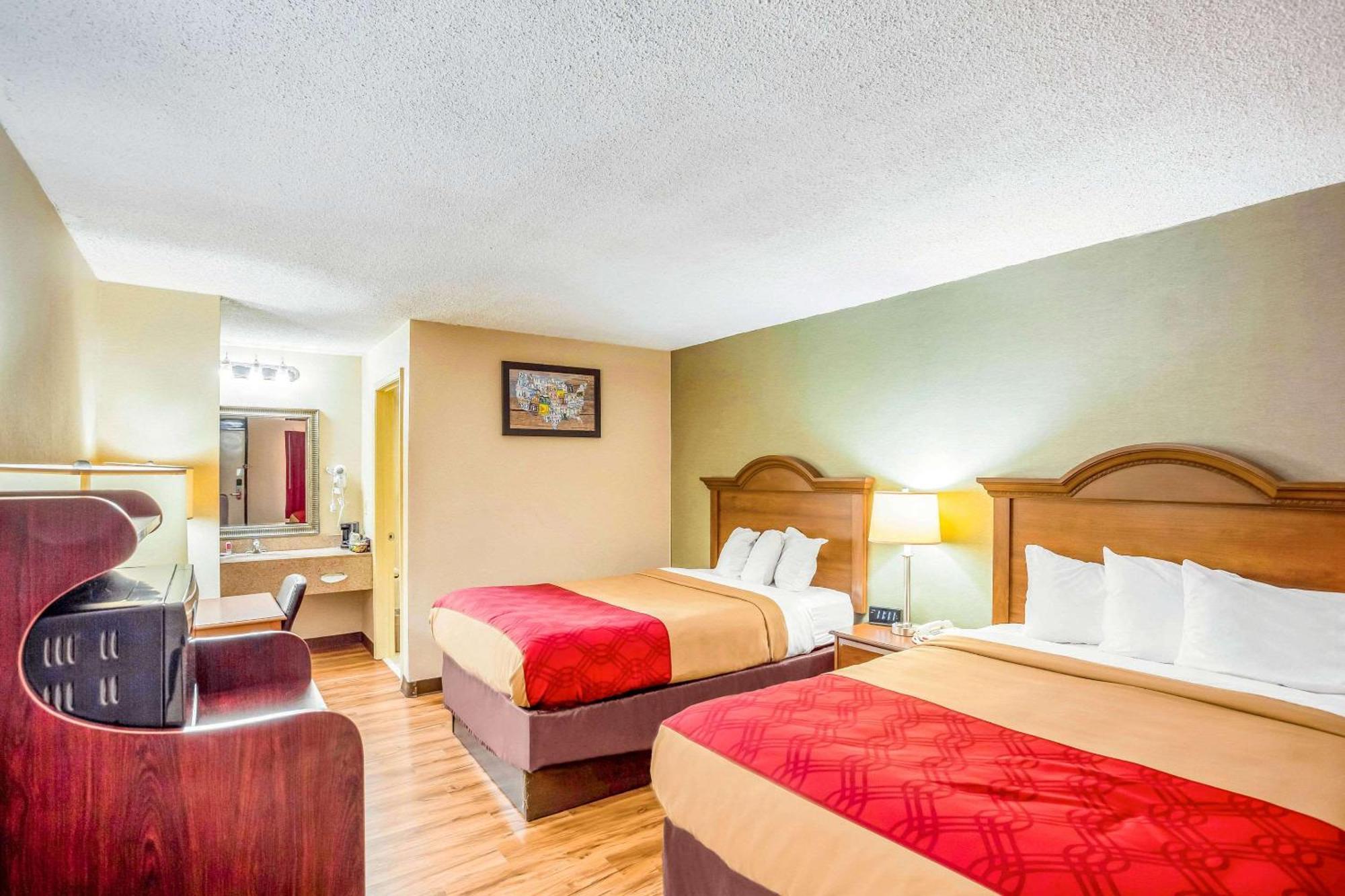 Econo Lodge Huntington - Barboursville University Area Экстерьер фото